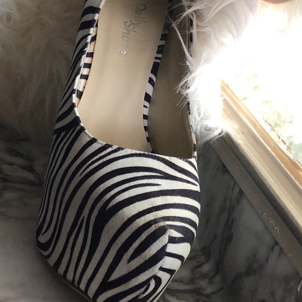 Zebra Shoes - Picture 5 of 5